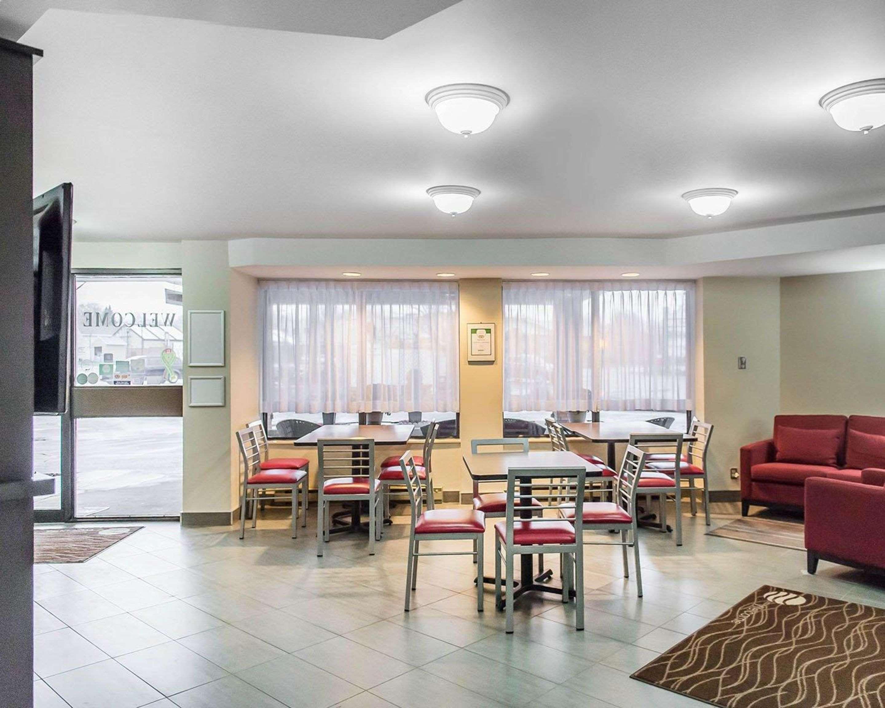 Comfort Inn Pembroke Exterior foto
